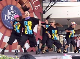 �`�[���E�s��