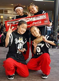 �D���F��Roy��