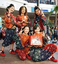 ���D���FQUEEN BOMB STYLEZ