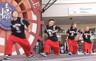 ���q������