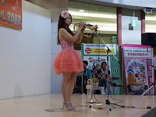 美しすぎるトランペッター　西崎佳代子